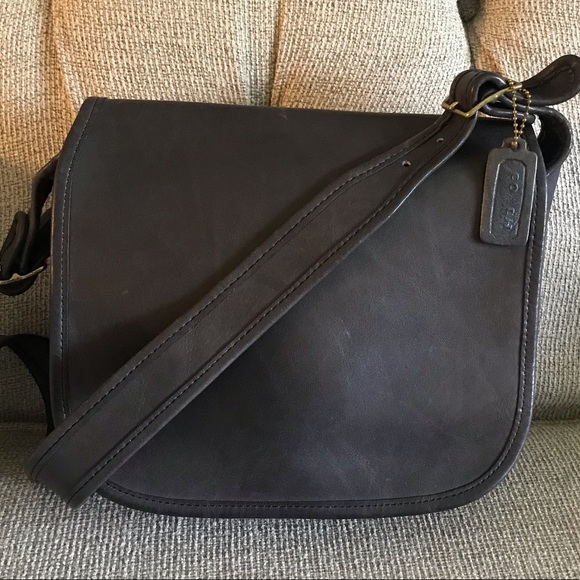 RARE Vintage NYC Coach Saddle Bag - Picture 2 of 15